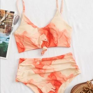 New knotted bikini set